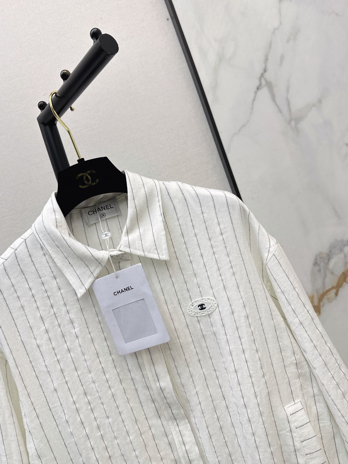 26FW New Striped Shirt with Badge Detail 🖤
