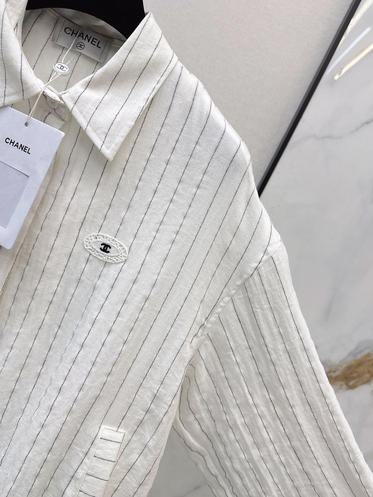 26FW New Striped Shirt with Badge Detail 🖤