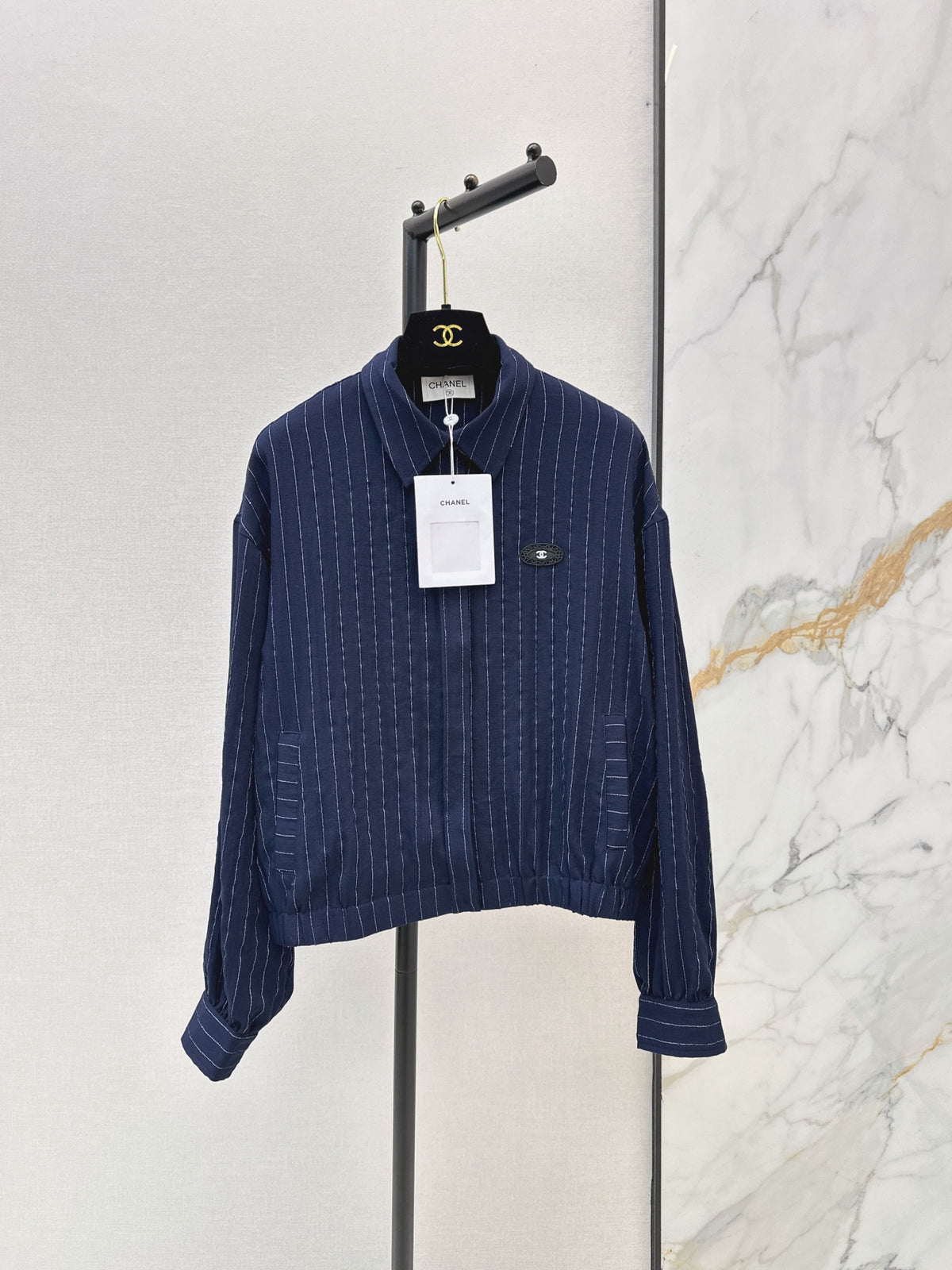 26FW New Striped Shirt with Badge Detail 🖤