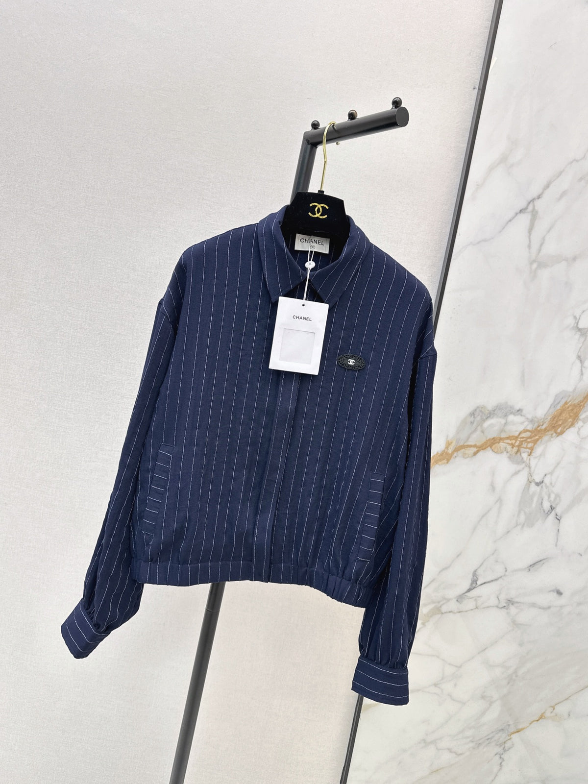 26FW New Striped Shirt with Badge Detail 🖤