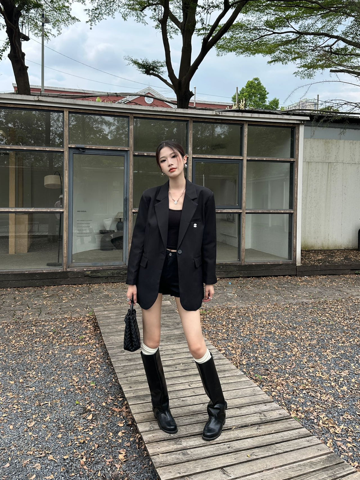 26FW New Embroidered Blazer 🖤