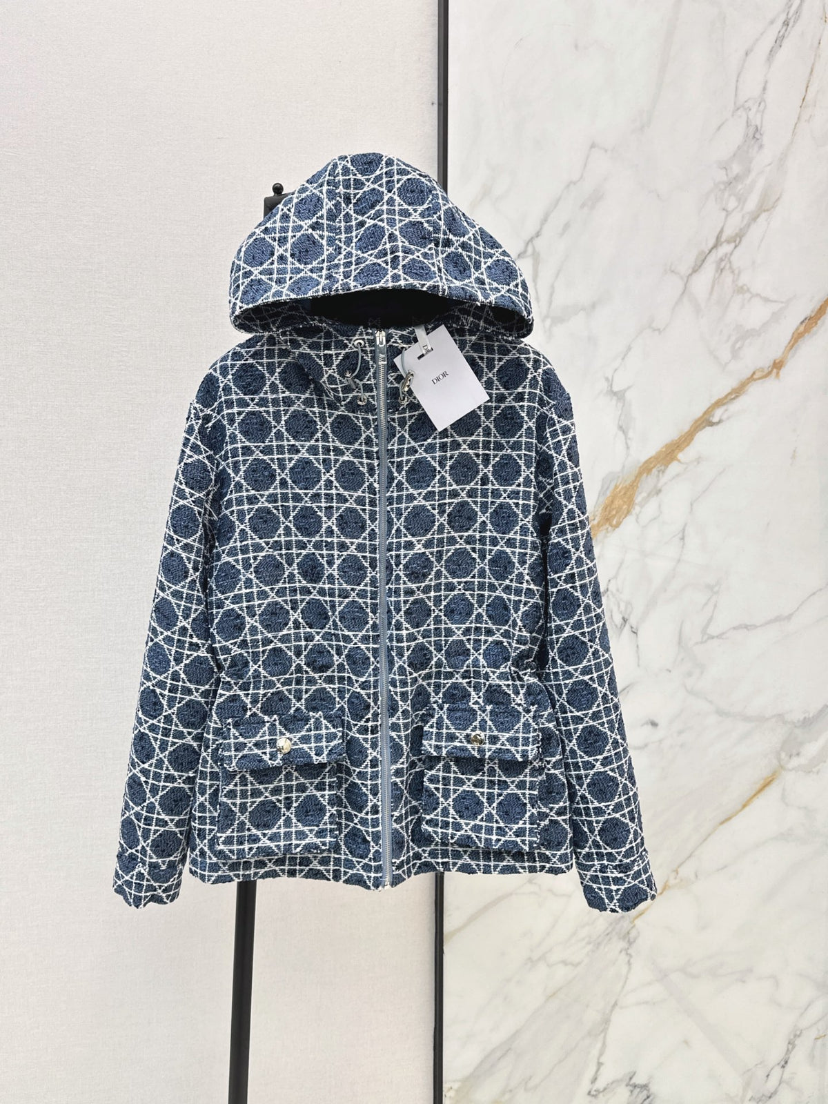 26FW New Cannage Hooded Jacket 🩵