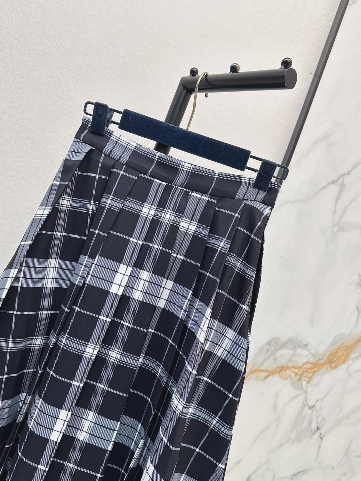 26FW New Plaid Pleated Midi Skirt 🖤