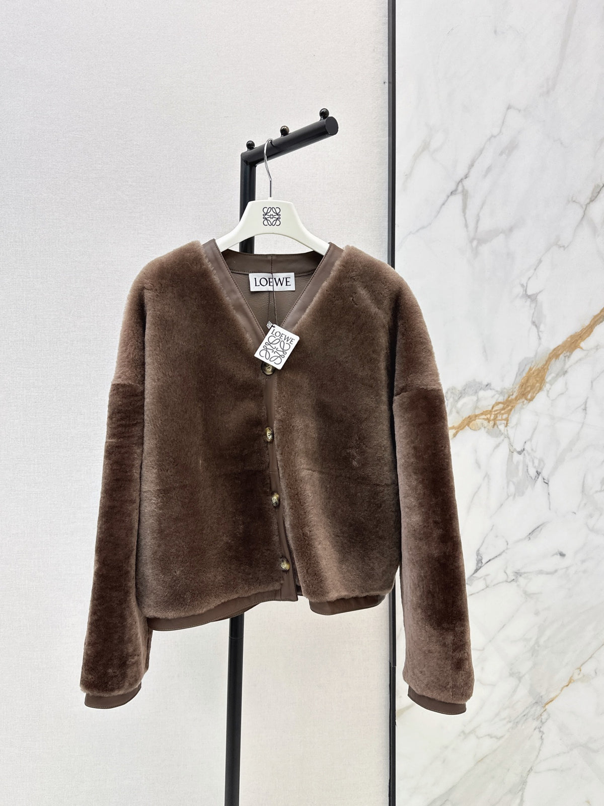26FW New: Alpine Shearling V-Neck Oversized Jacket 🤎