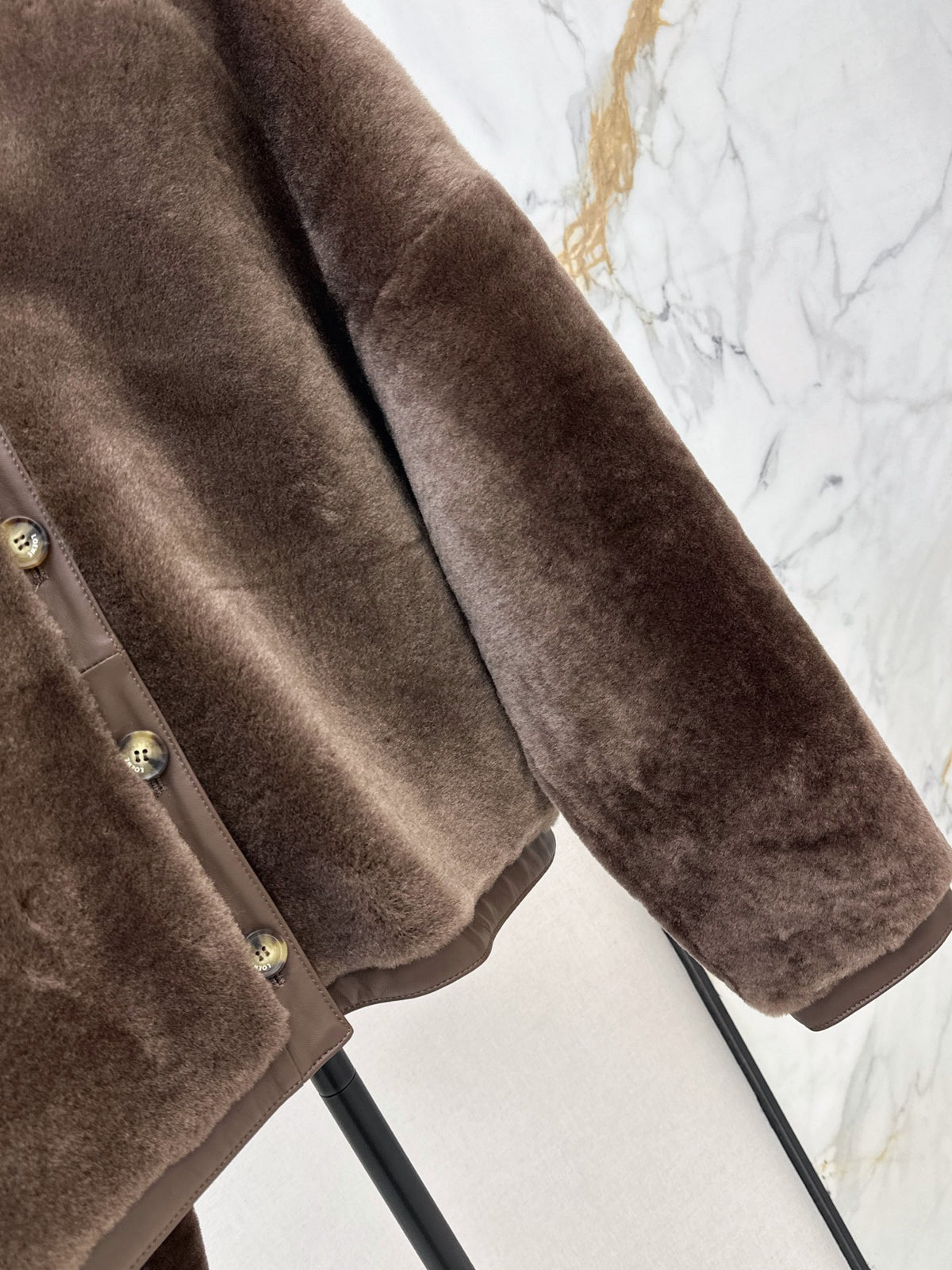 26FW New: Alpine Shearling V-Neck Oversized Jacket 🤎