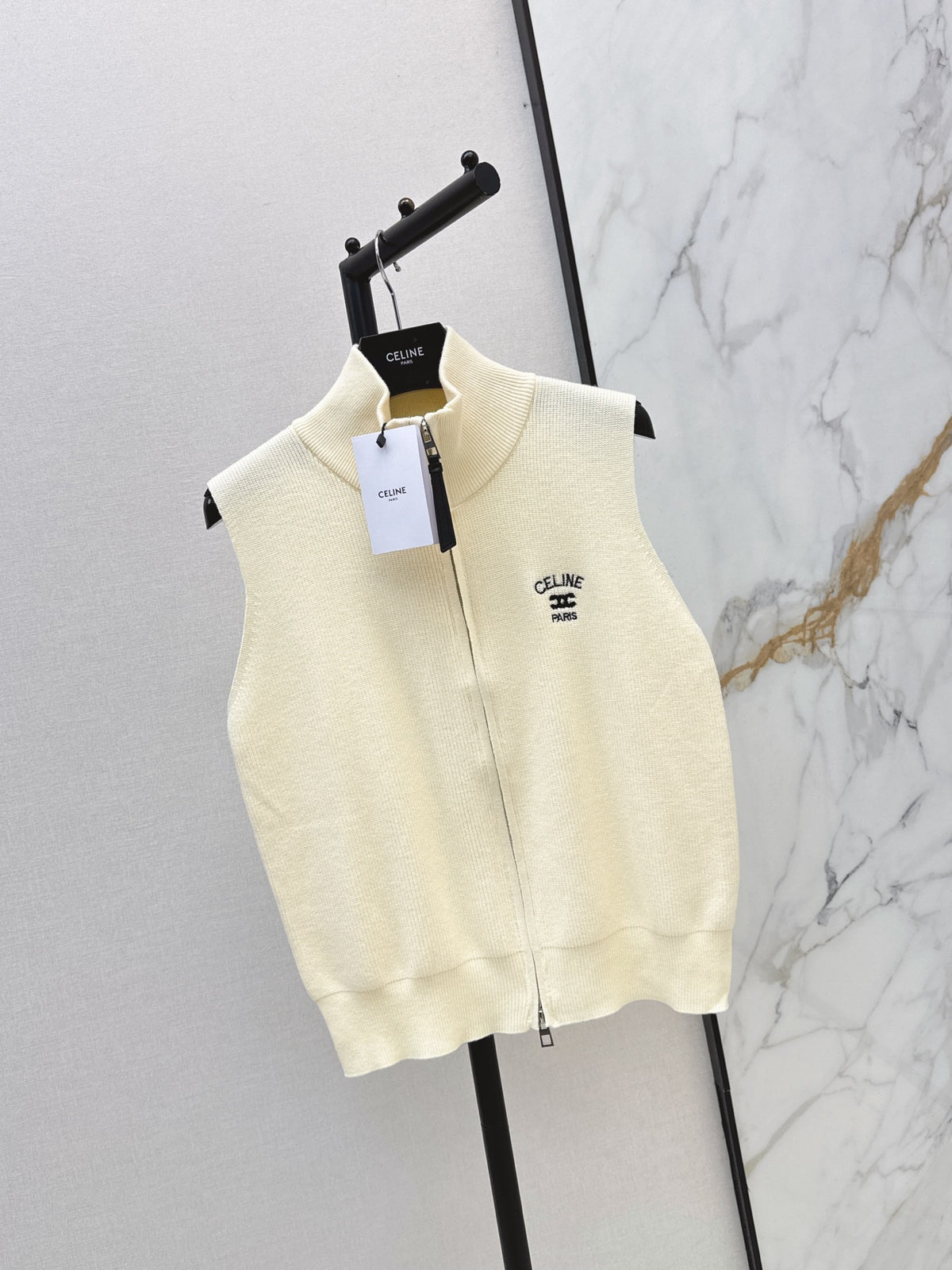 26FW New Stand-Collar Sleeveless Vest 🖤