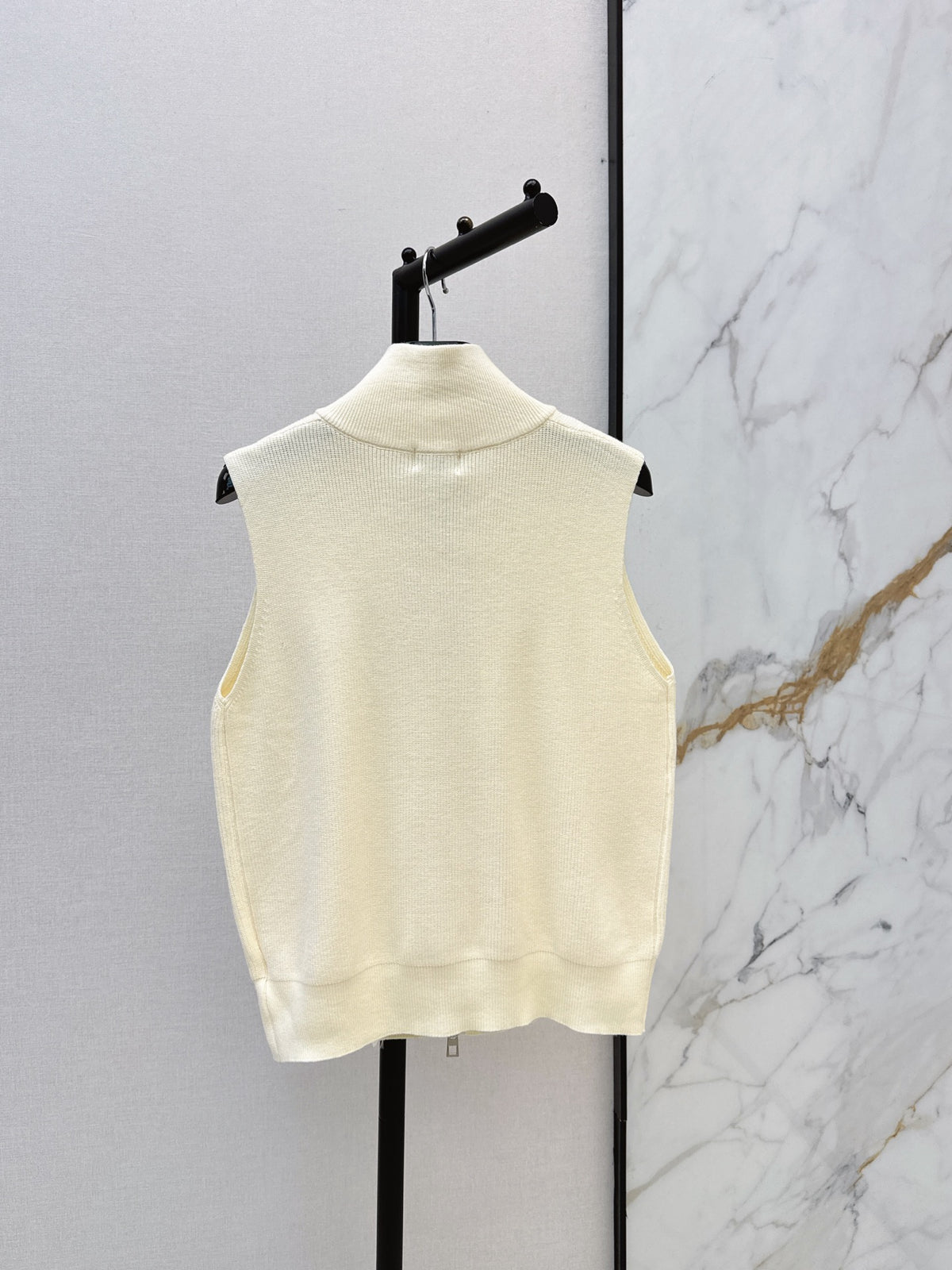26FW New Stand-Collar Sleeveless Vest 🖤