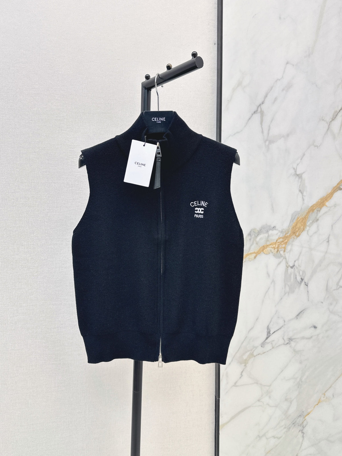 26FW New Stand-Collar Sleeveless Vest 🖤