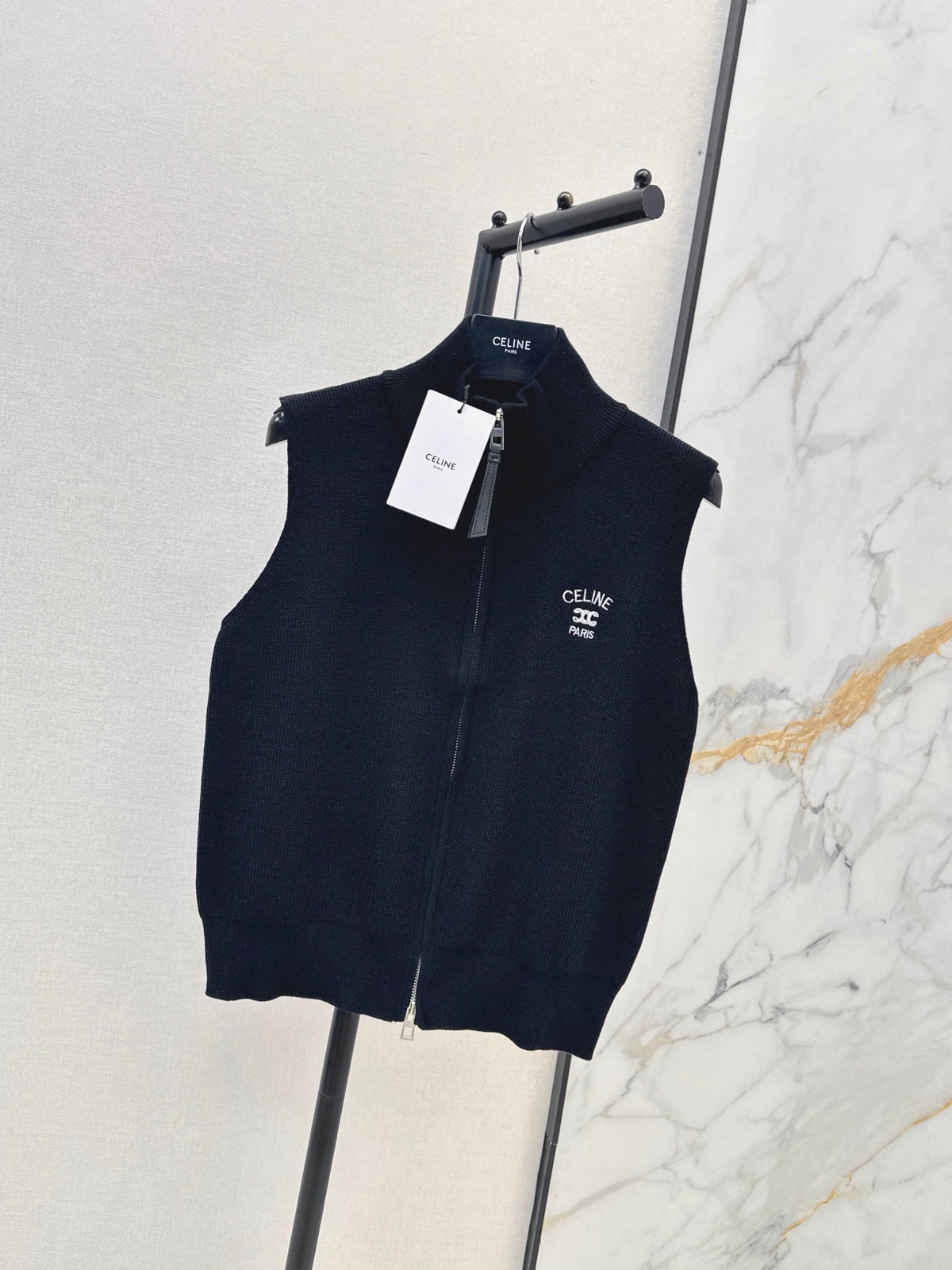 26FW New Stand-Collar Sleeveless Vest 🖤