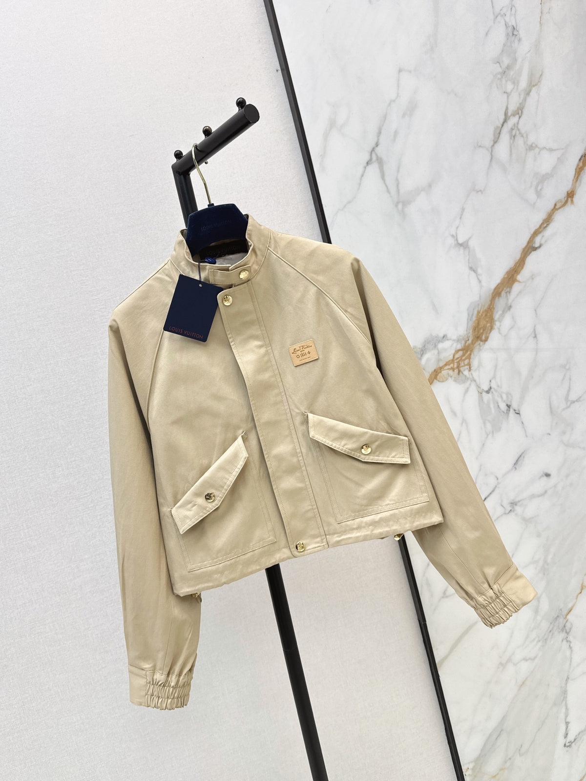 26FW New Stand-Collar Jacket with Dual Pocket Detail 🤎