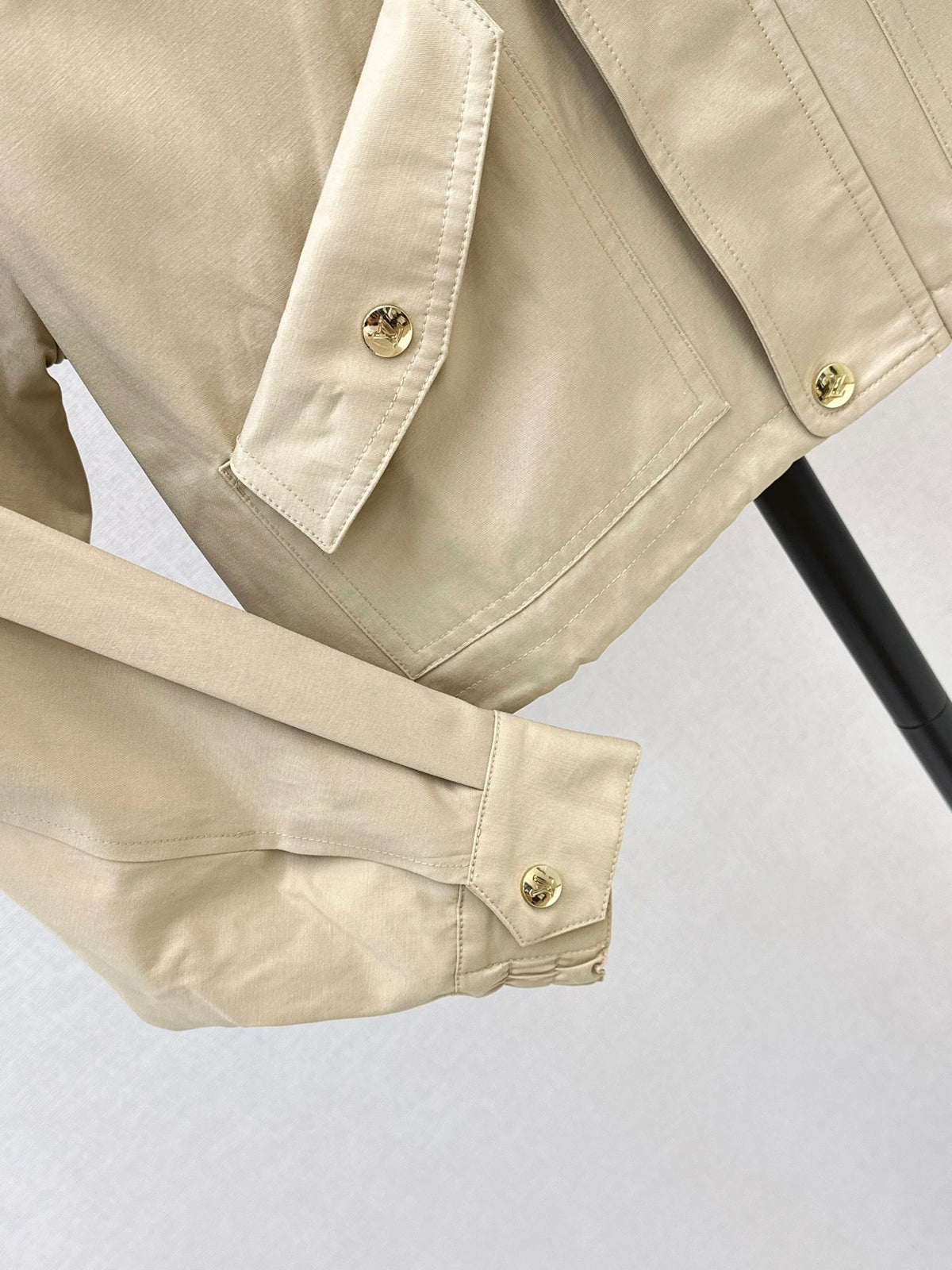 26FW New Stand-Collar Jacket with Dual Pocket Detail 🤎