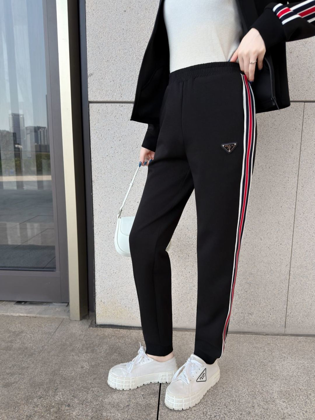 26FW New: Stand-collar jacket + elastic-waist casual trousers = casual set 🖤