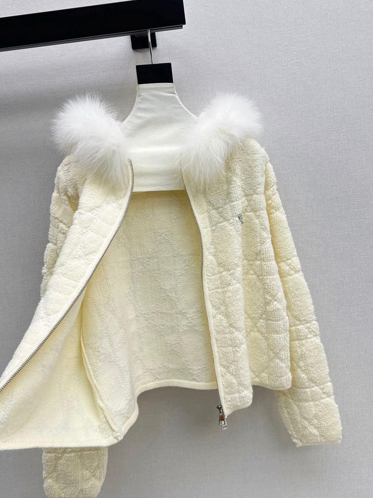 26FW New Coat with Fox Fur Collar 🤍