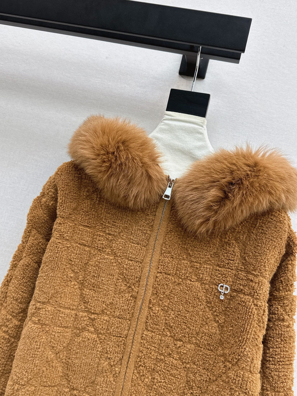 26FW New Coat with Fox Fur Collar 🤍