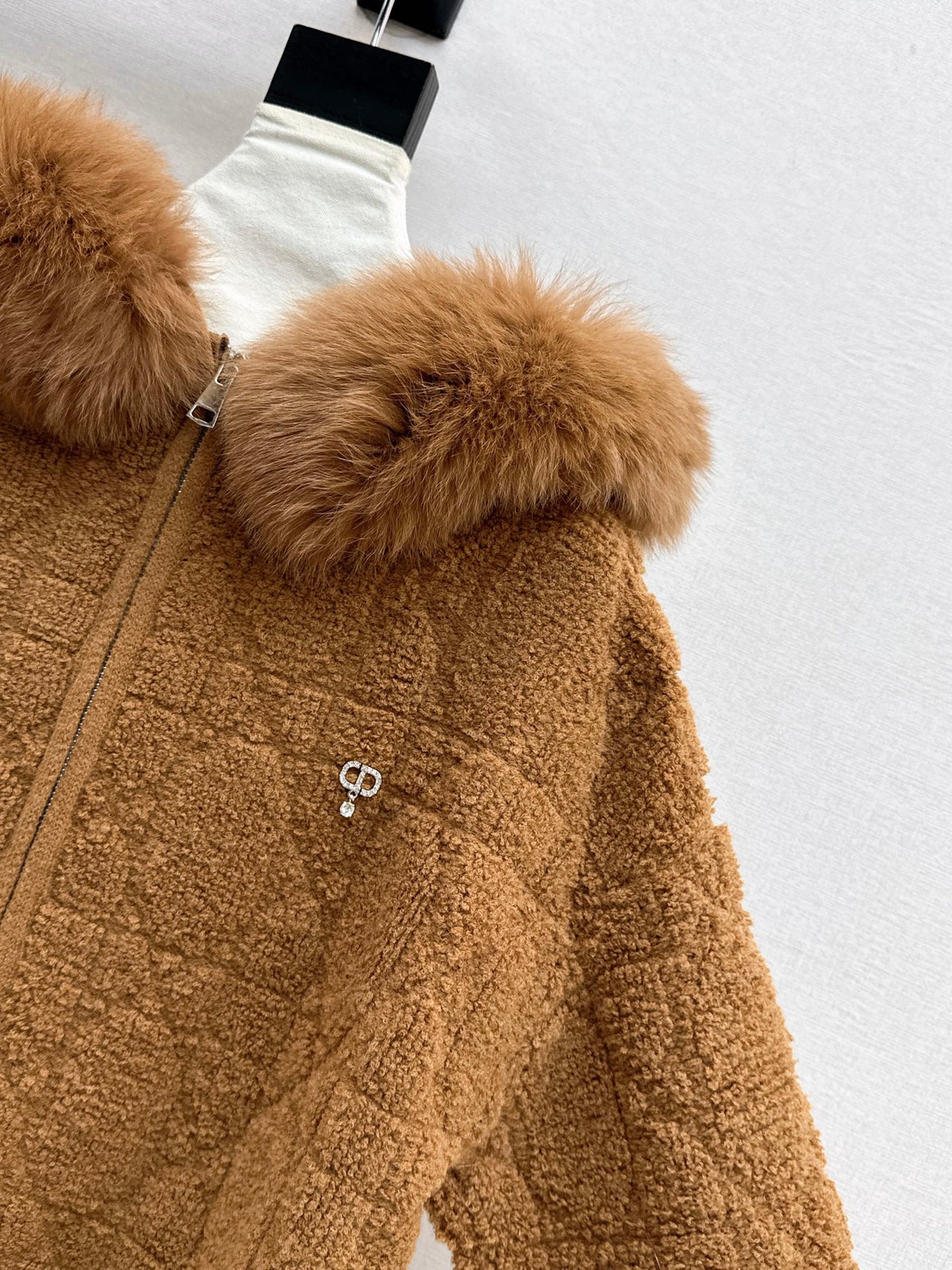 26FW New Coat with Fox Fur Collar 🤍