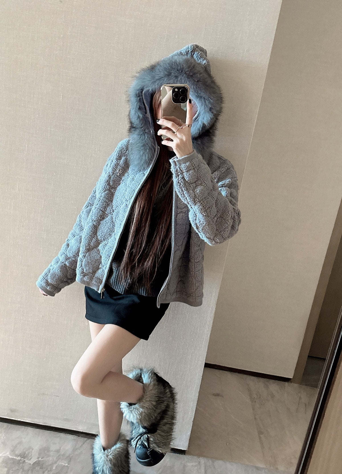 26FW New Coat with Fox Fur Collar 🤍