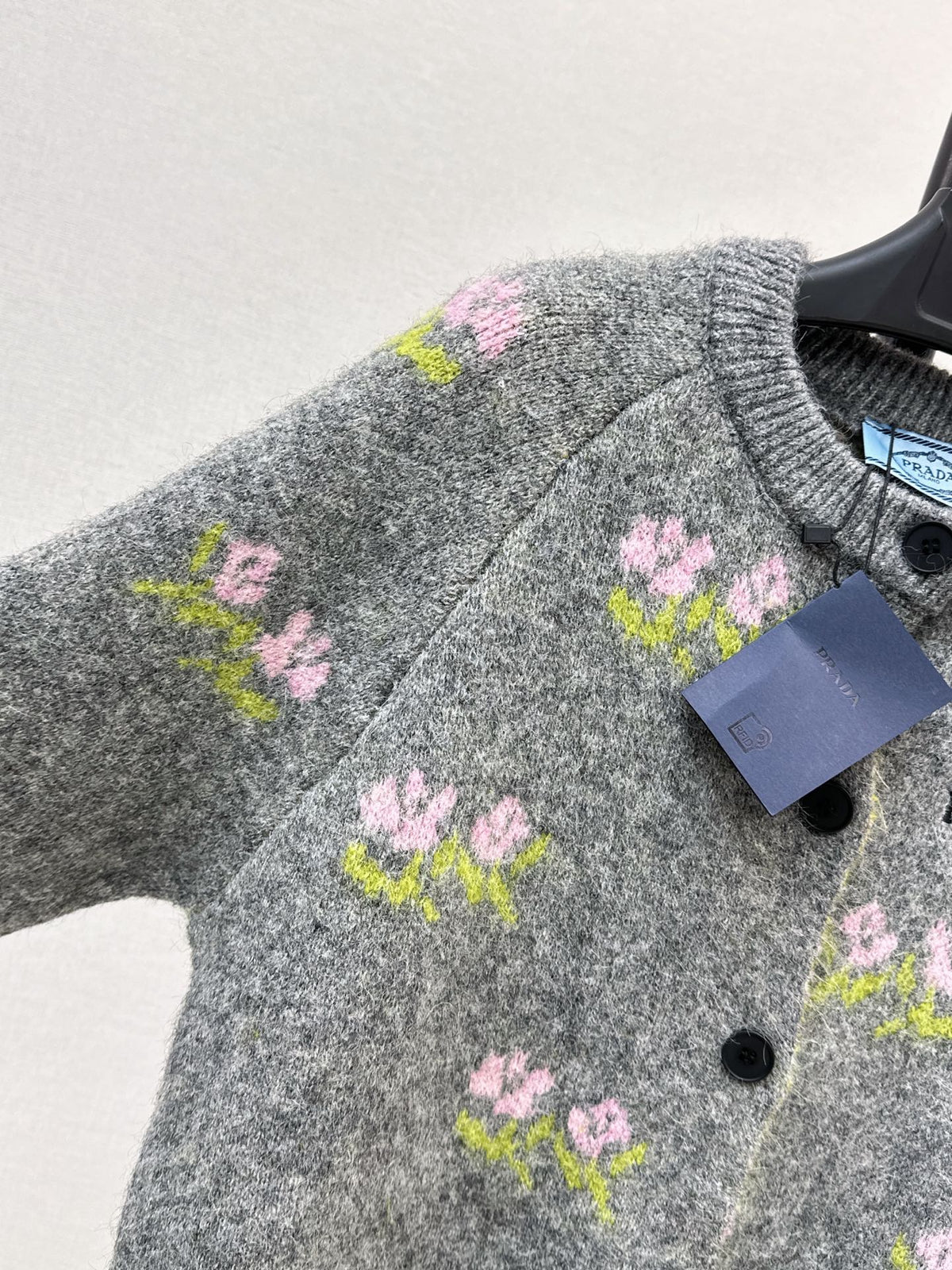 26FW New Floral Knit Wool Cardigan 🖤