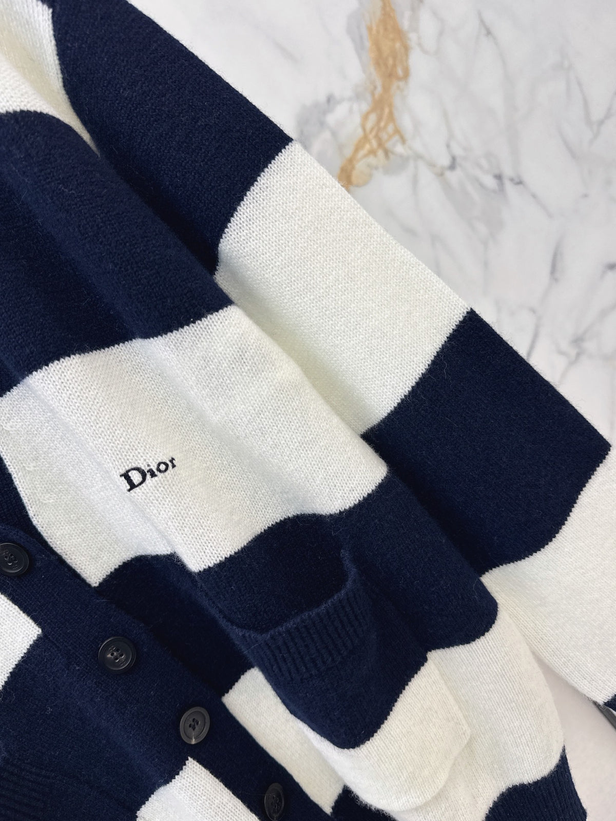 New 26FW Striped V-Neck Cashmere Cardigan 🖤