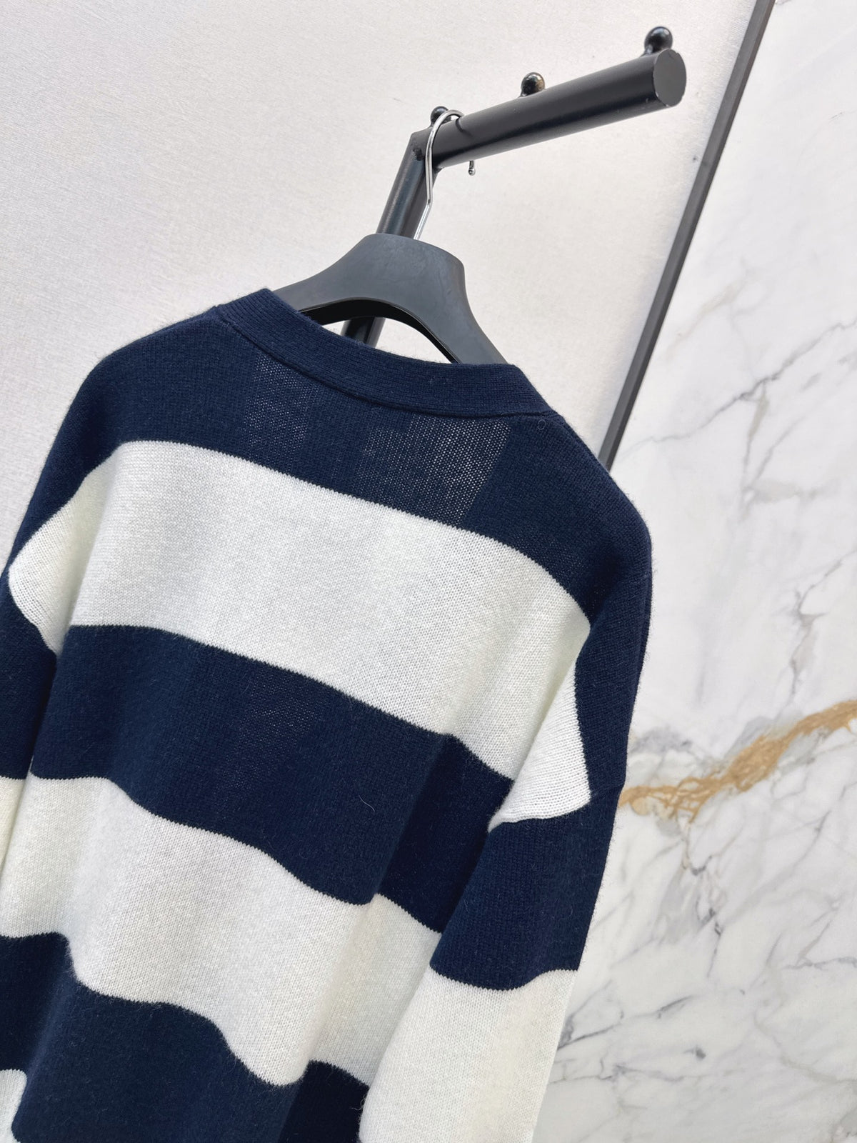 New 26FW Striped V-Neck Cashmere Cardigan 🖤