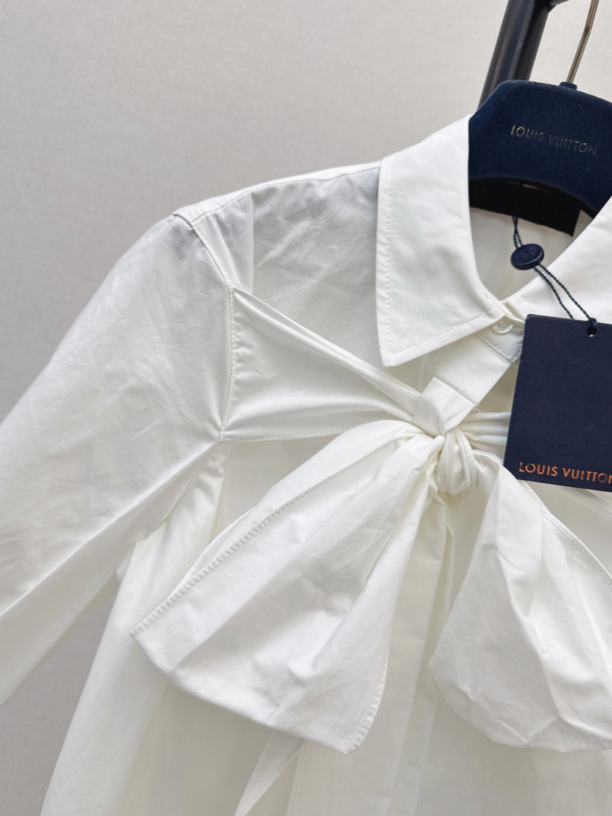 26FW New White Bow-Tie Shirt 🤍