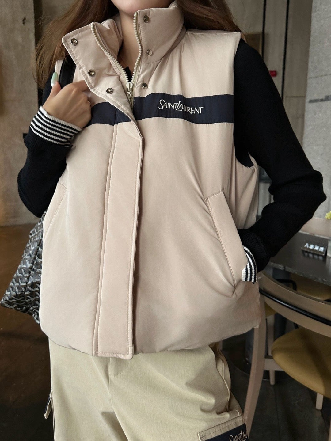 26FW New Color-Block Paneled Padded Vest 🤎
