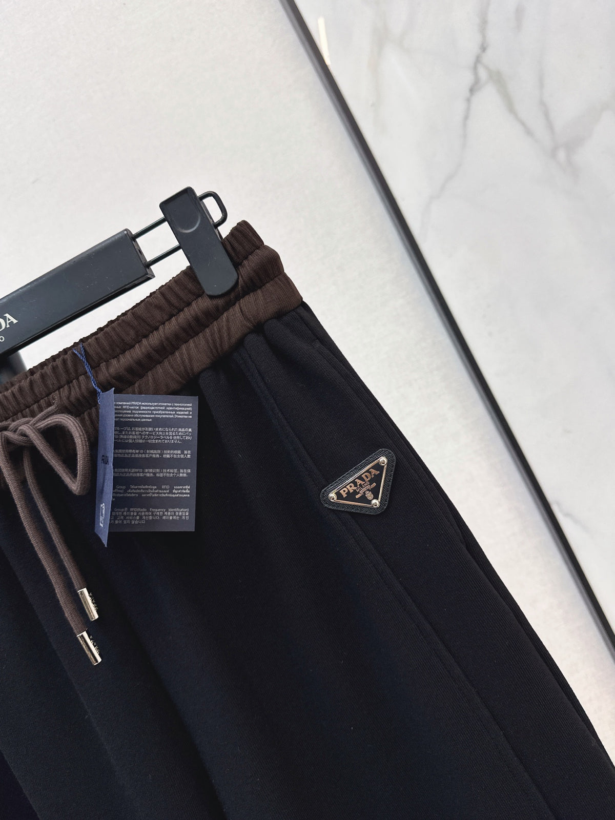 26FW New Color-Block Straight-Leg Trousers 🤎