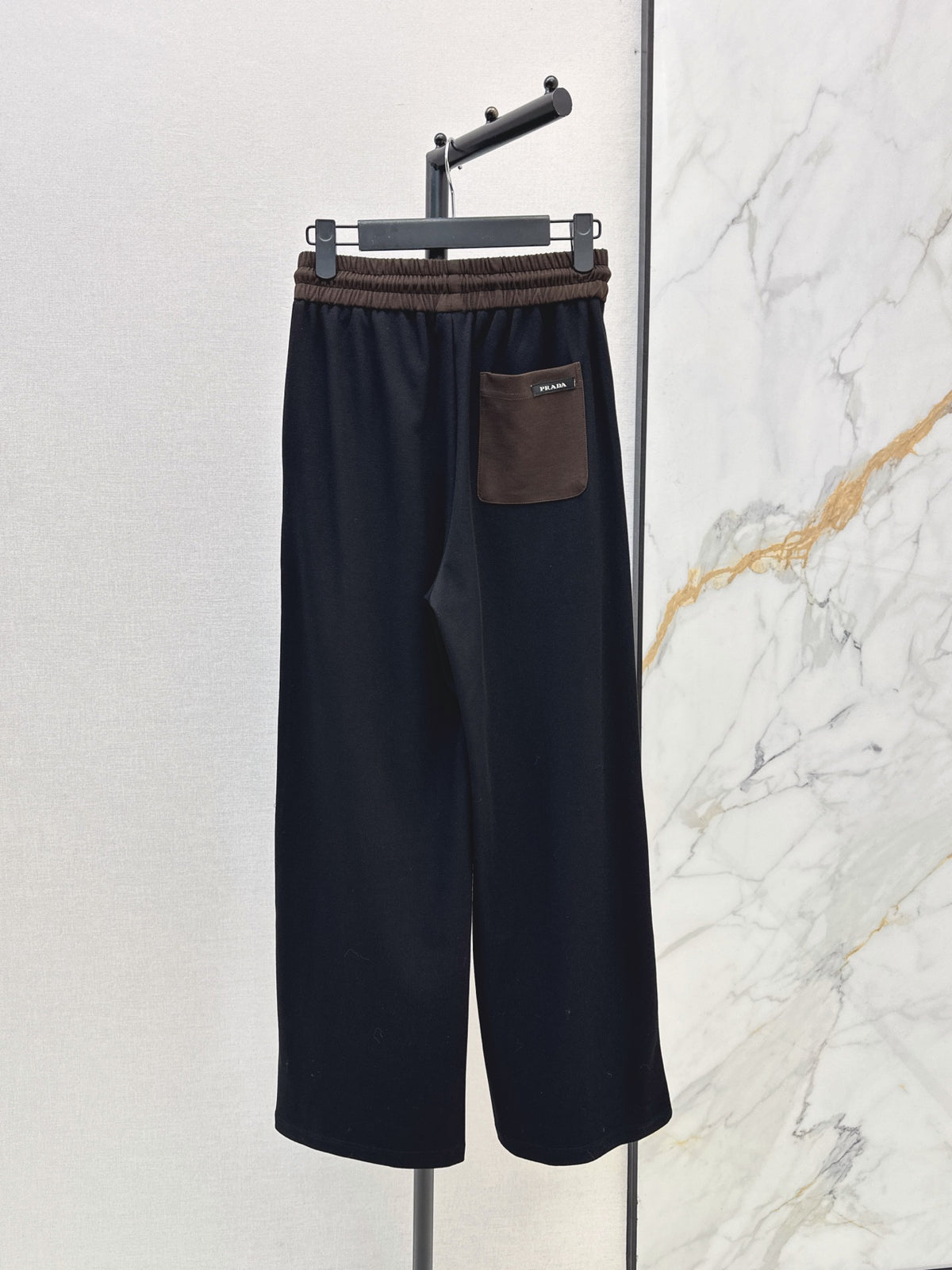 26FW New Color-Block Straight-Leg Trousers 🤎