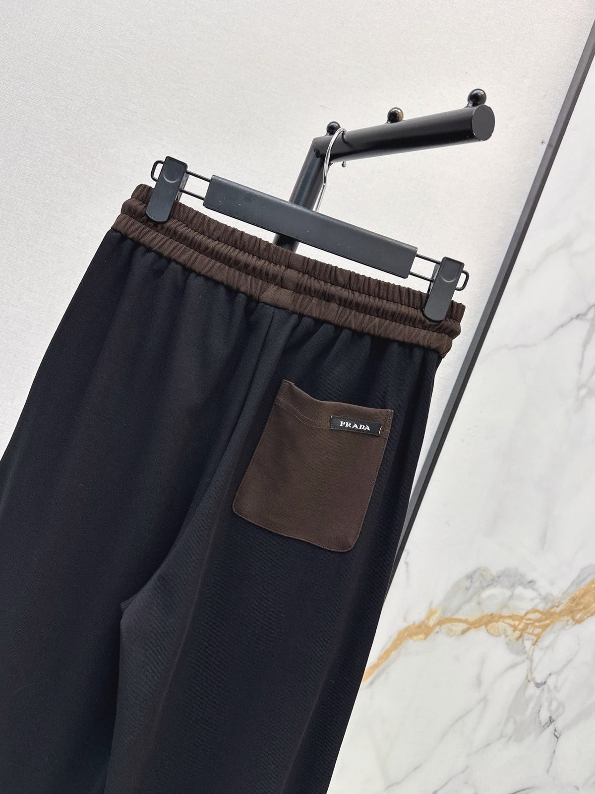 26FW New Color-Block Straight-Leg Trousers 🤎