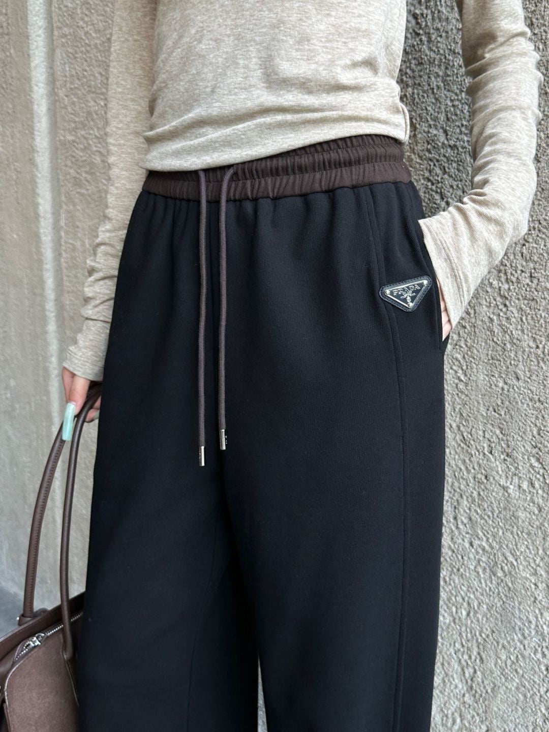 26FW New Color-Block Straight-Leg Trousers 🤎