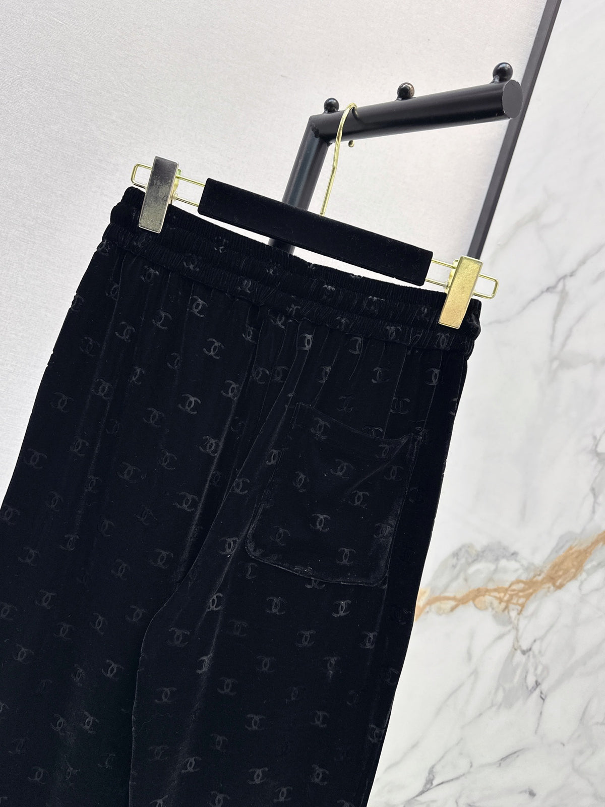 🔥Highest Quality🔥26FW New Velvet Trousers 🖤