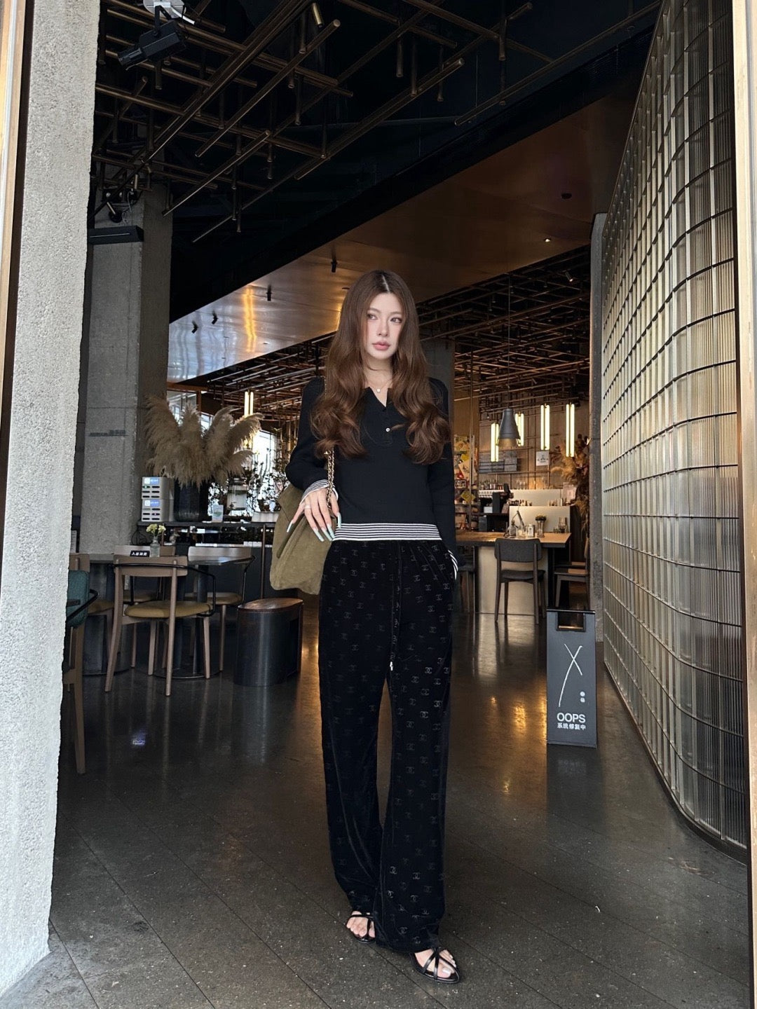 🔥Highest Quality🔥26FW New Velvet Trousers 🖤