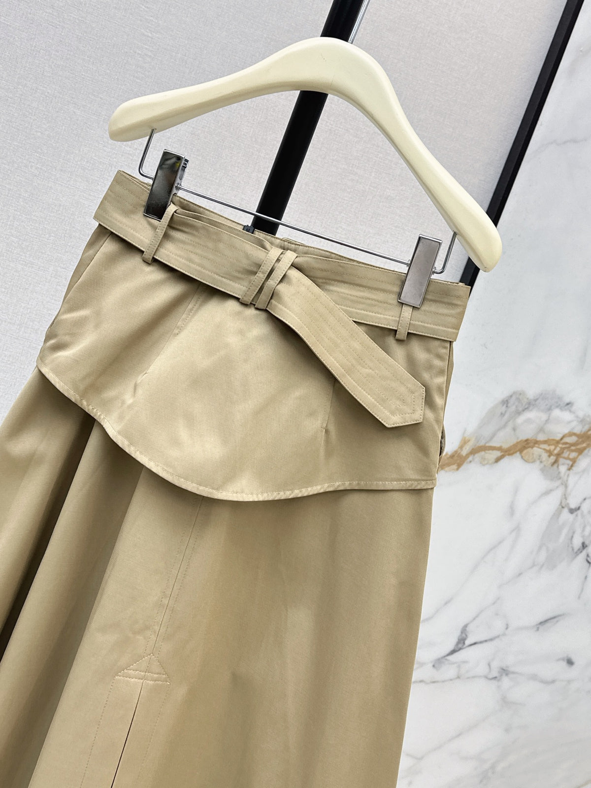 26FW New Asymmetric High-Waisted Skirt 🤎