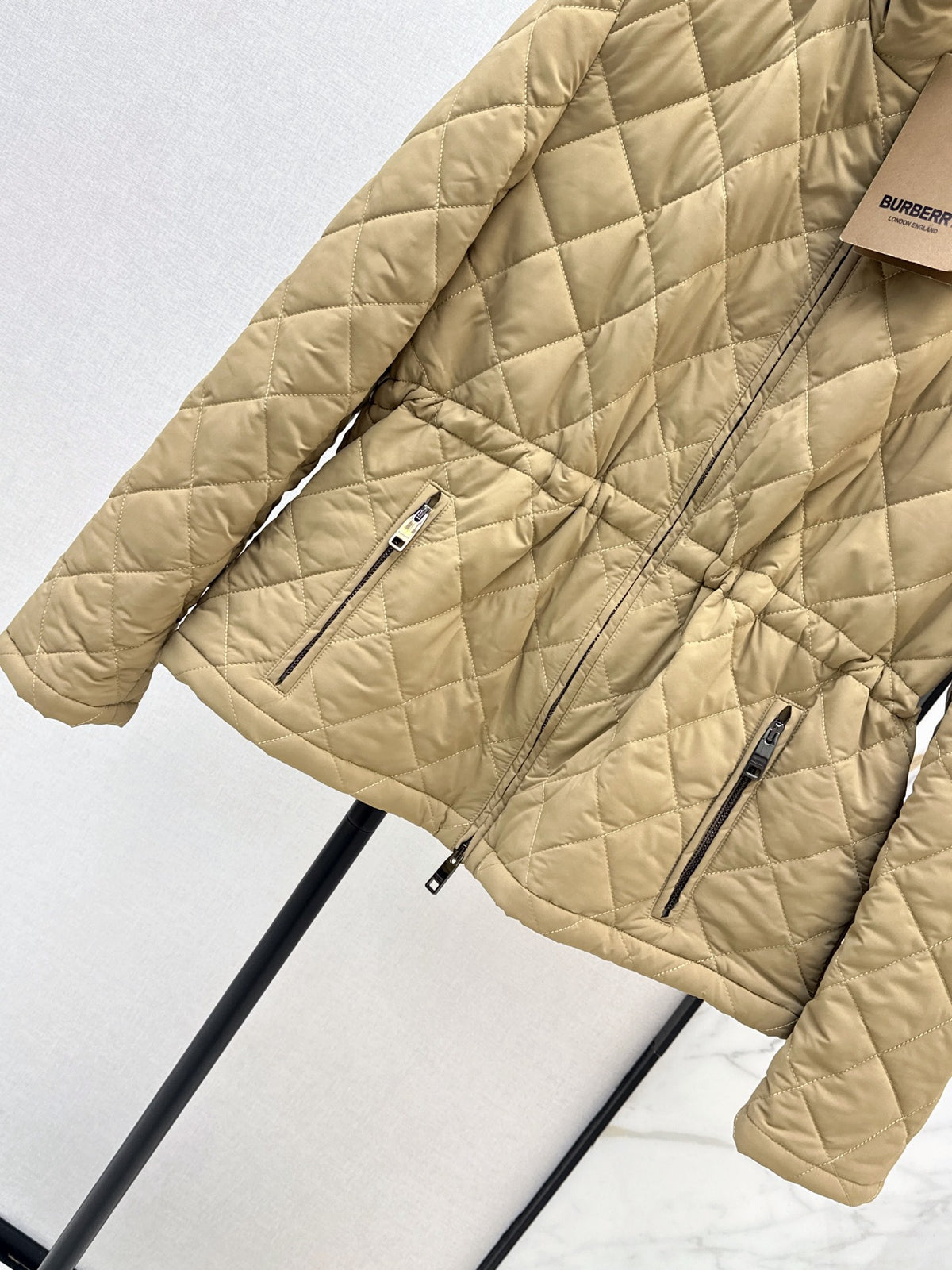 26FW New Stand-Collar Drawstring Padded Jacket 🤎