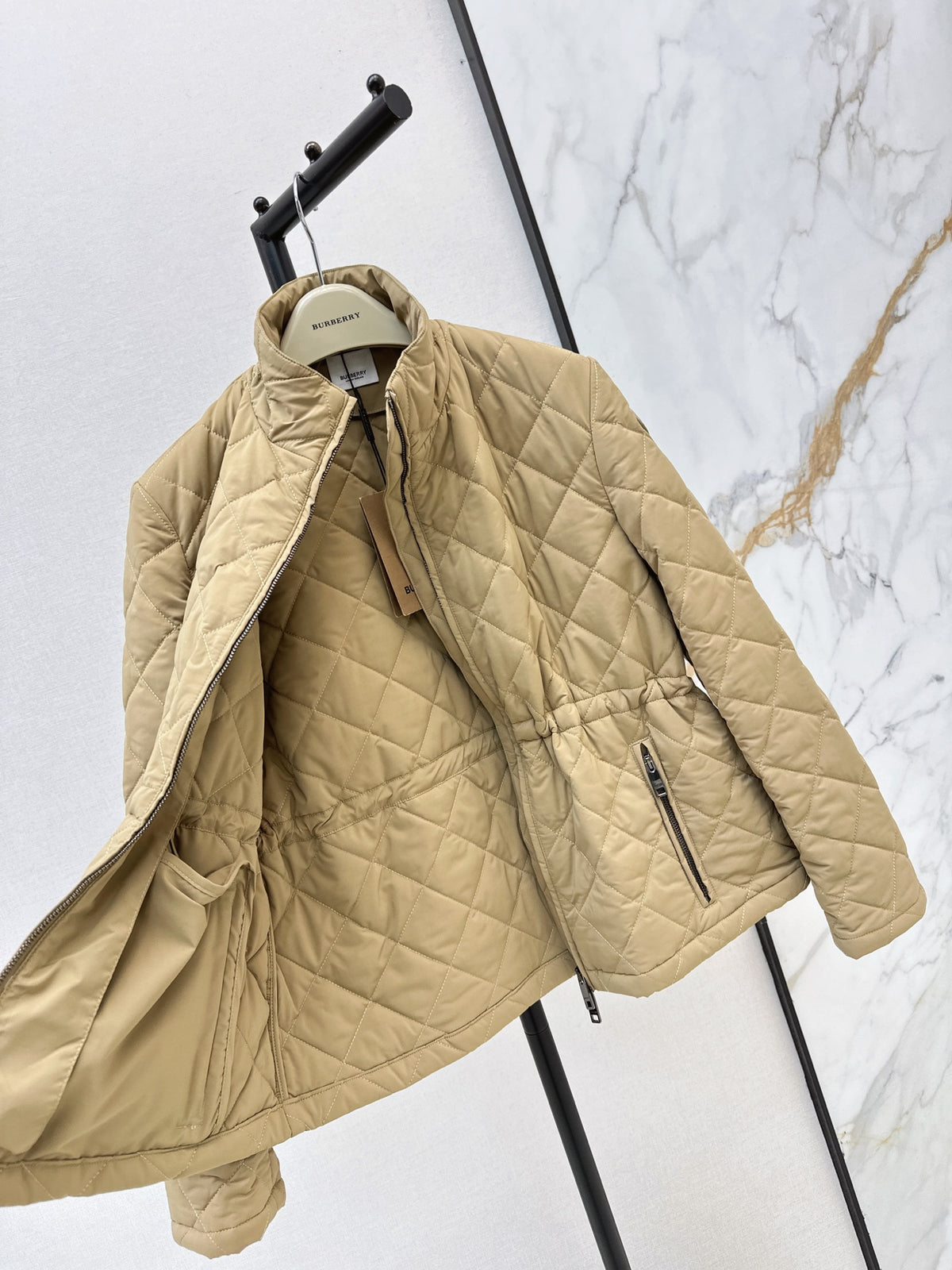 26FW New Stand-Collar Drawstring Padded Jacket 🤎