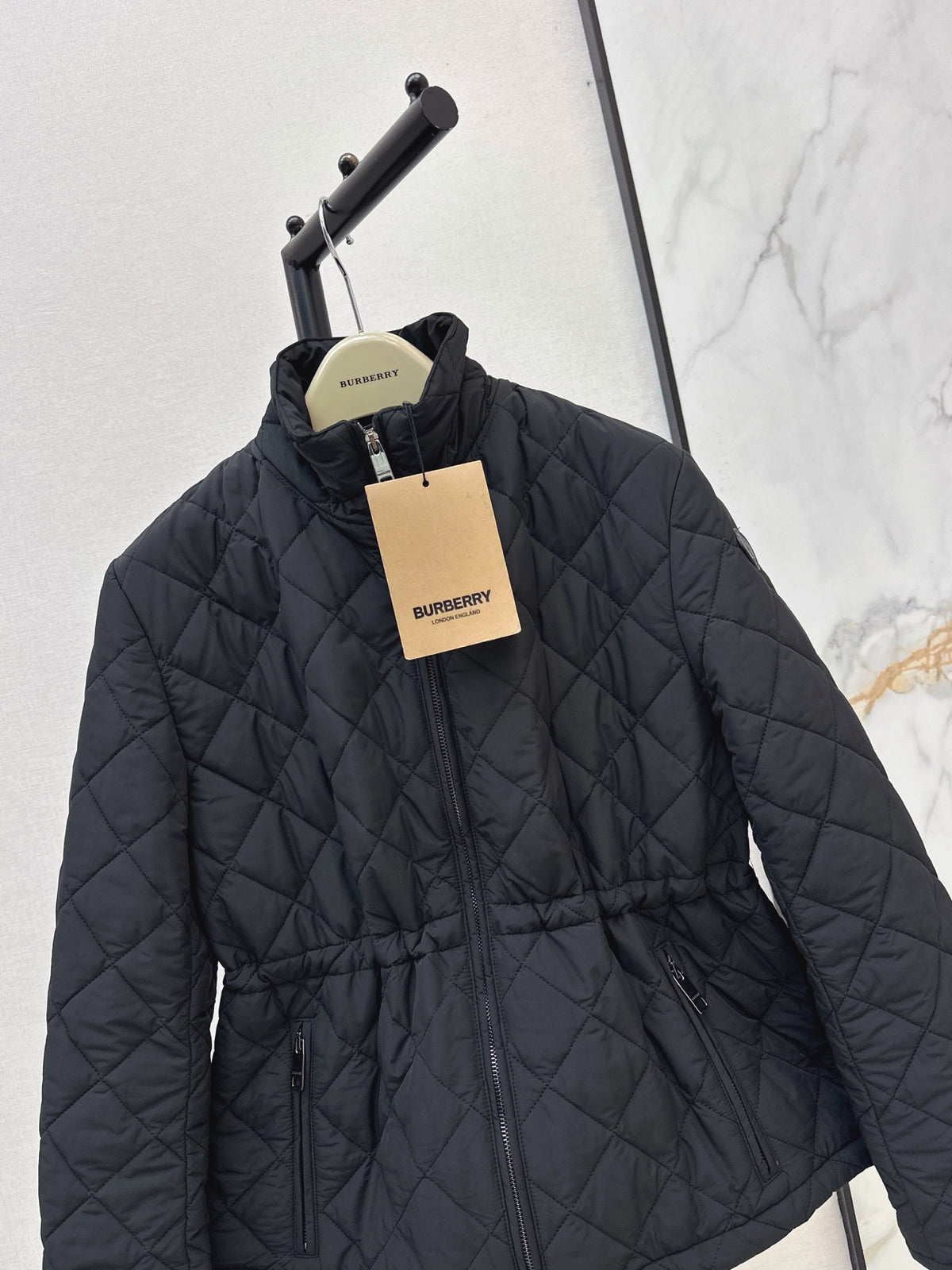 26FW New Stand-Collar Drawstring Padded Jacket 🤎