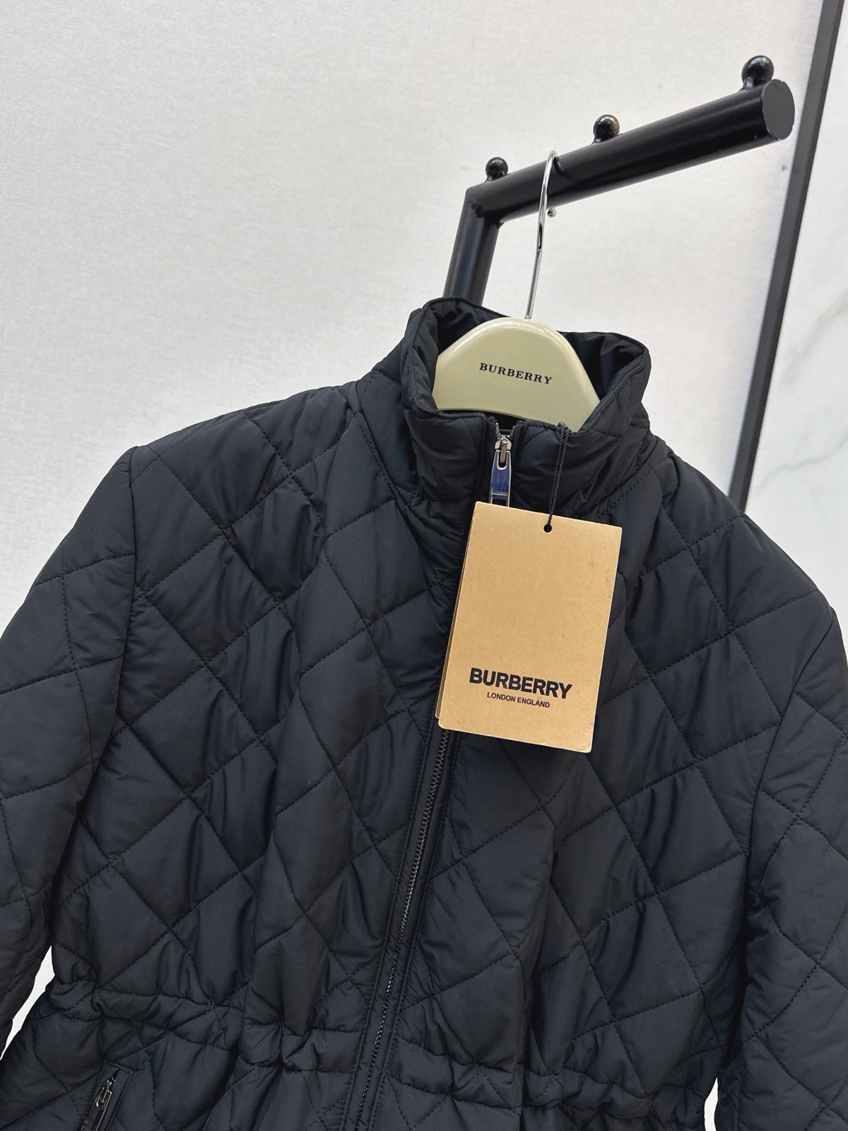 26FW New Stand-Collar Drawstring Padded Jacket 🤎