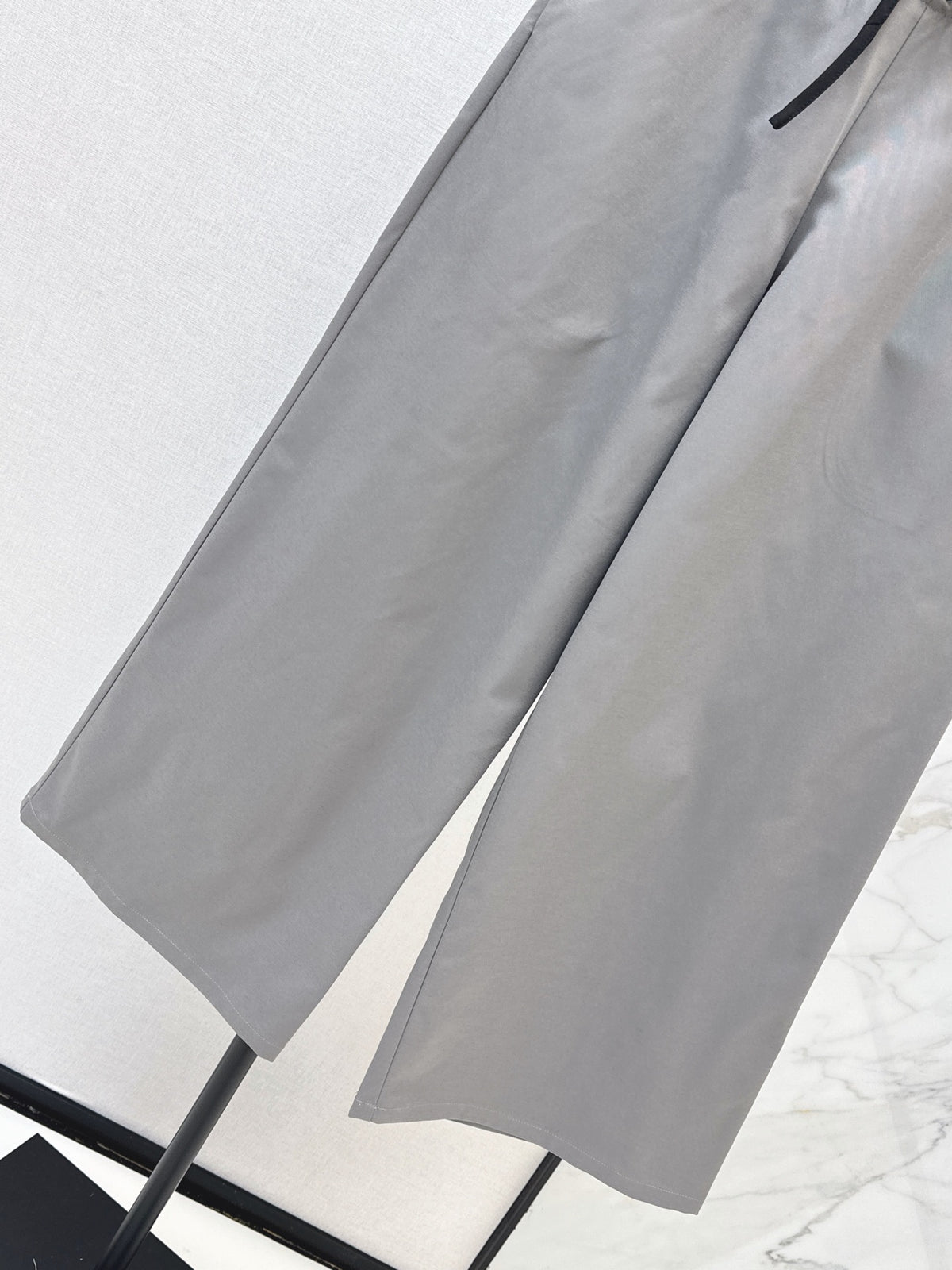 26FW New Straight-Leg Wide-Leg Trousers 🩶