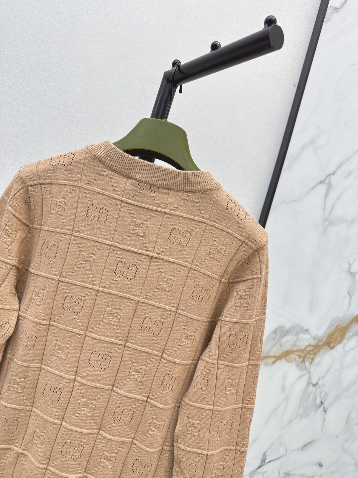 26FW New Crew-Neck Knit Top 🤎💙