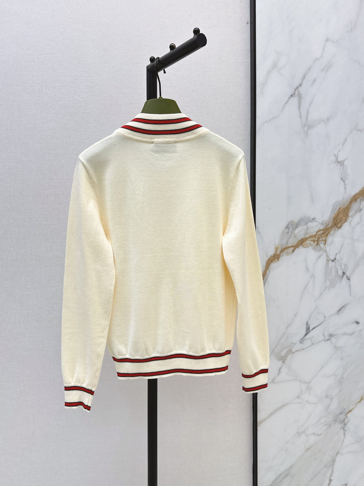 26FW New Color-Contrast Trim Cardigan 🤍💙