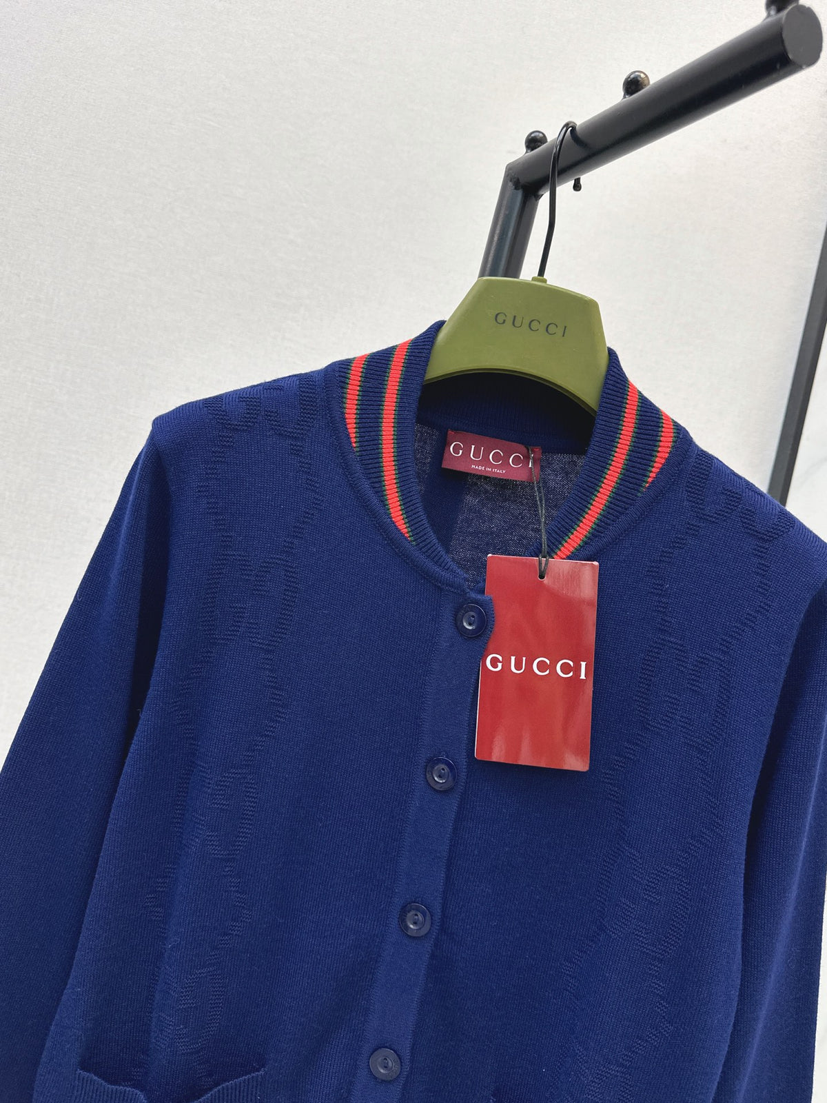 26FW New Color-Contrast Trim Cardigan 🤍💙