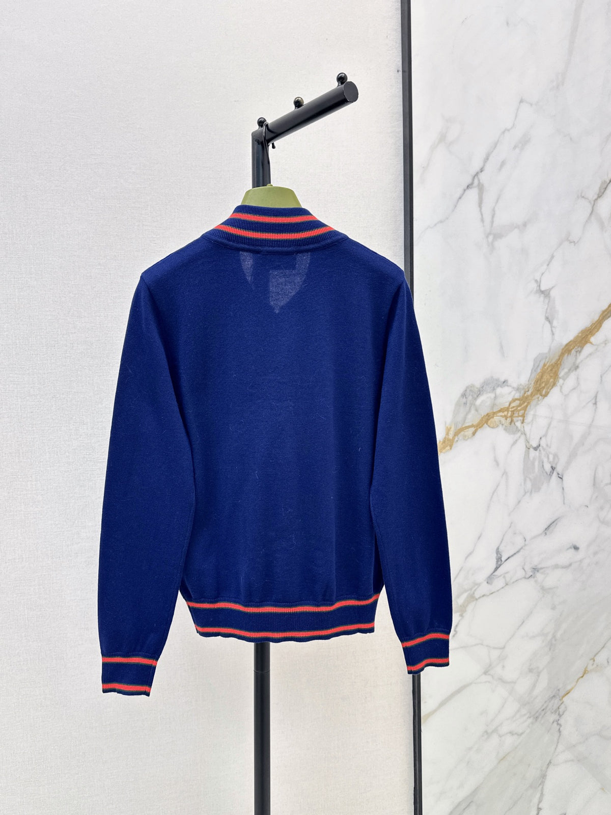 26FW New Color-Contrast Trim Cardigan 🤍💙