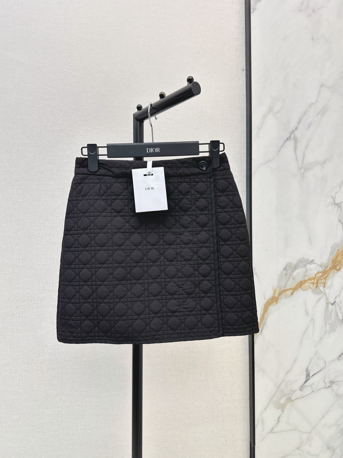 26FW New Quilted Mini Skirt 🖤