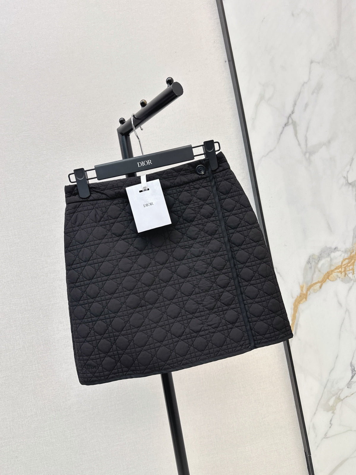 26FW New Quilted Mini Skirt 🖤