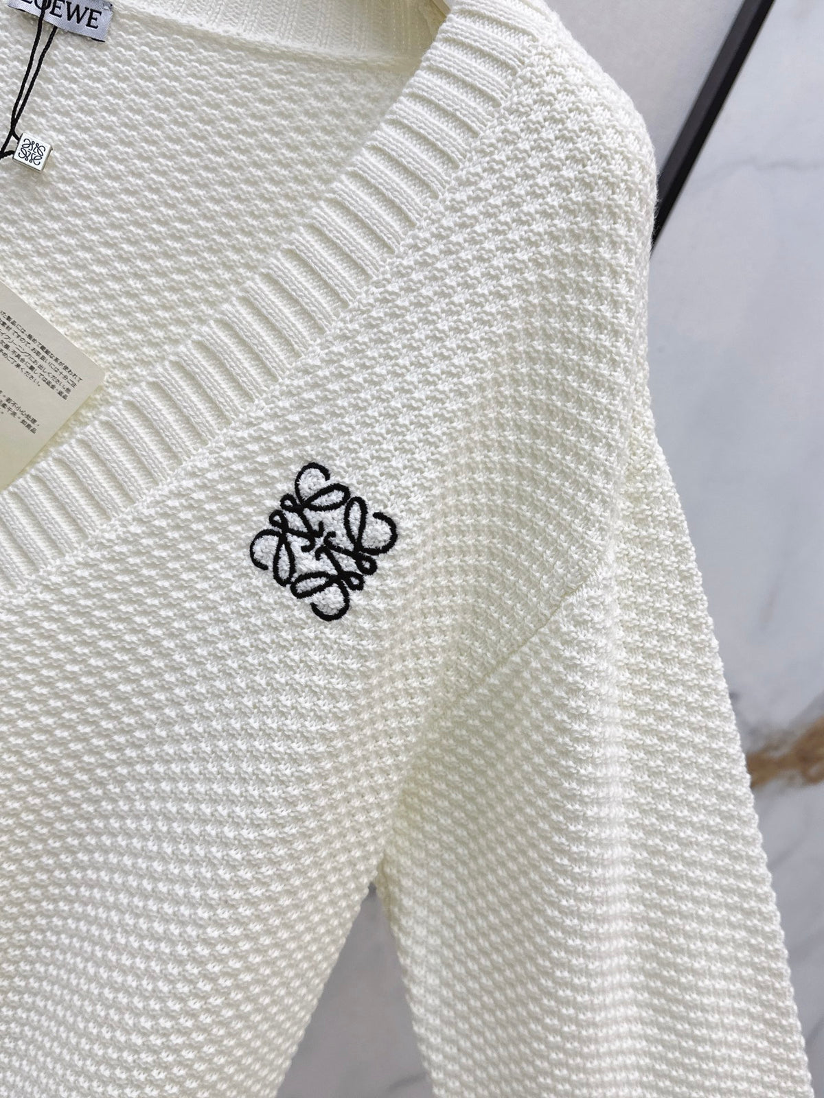 26FW New Loose-Fit V-Neck Knit Cardigan 🤍🩶