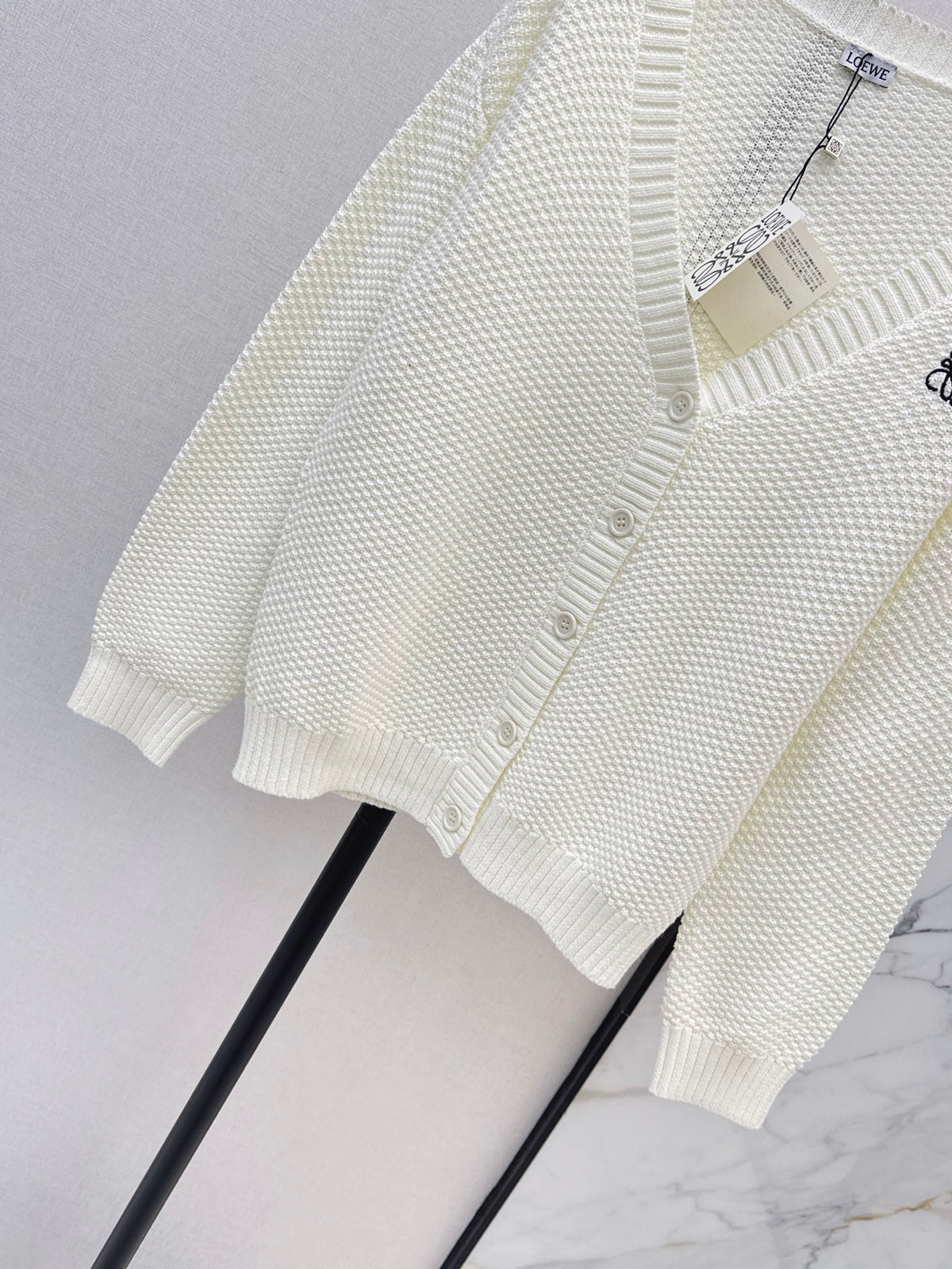 26FW New Loose-Fit V-Neck Knit Cardigan 🤍🩶