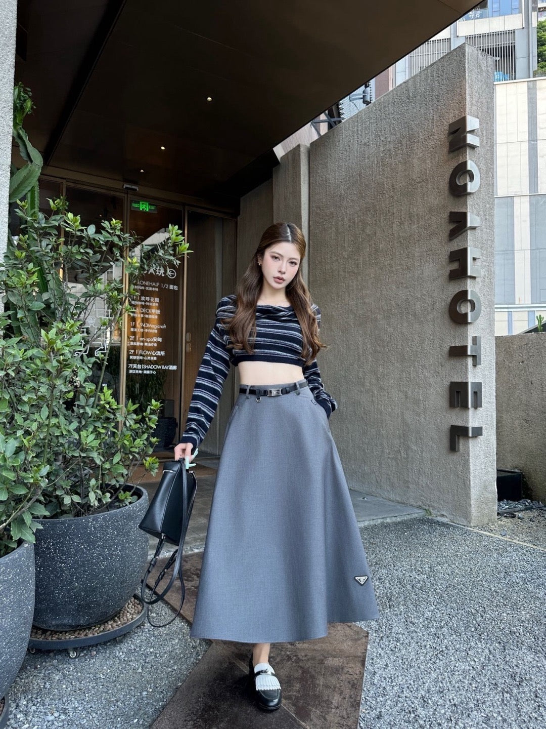 26FW New High-Waisted A-Line Skirt 🩶🖤