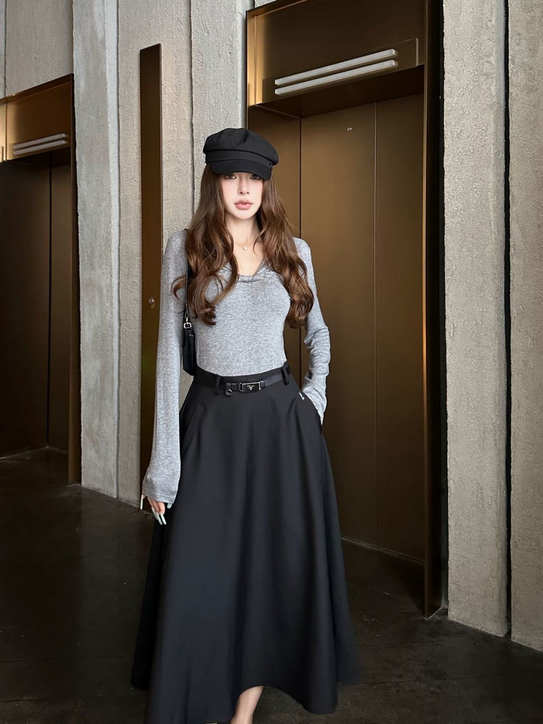 26FW New High-Waisted A-Line Skirt 🩶🖤