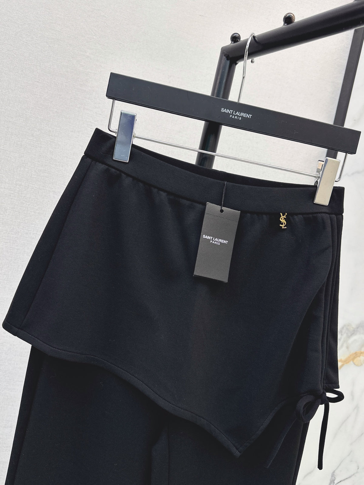 26FW New Faux-Layered Skort 🤎🖤