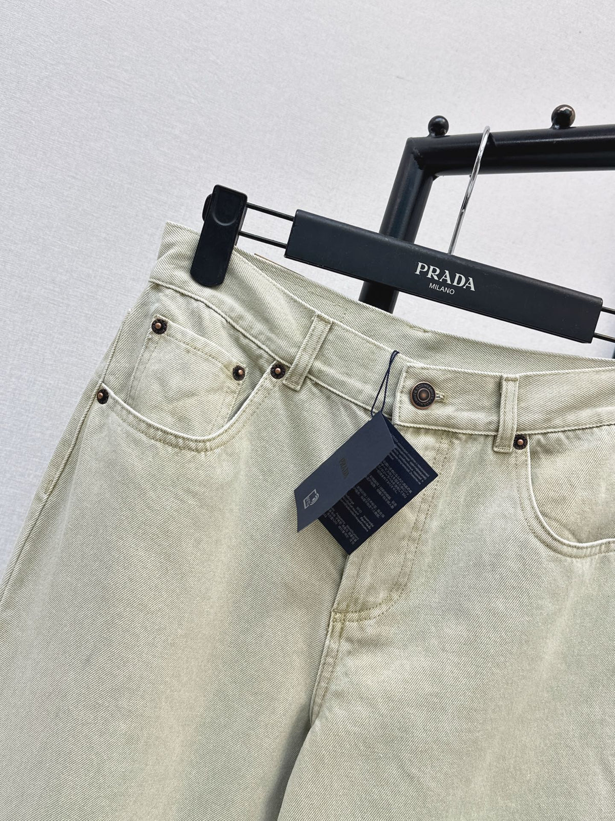 26FW New Distressed Straight-Leg Jeans 🤍
