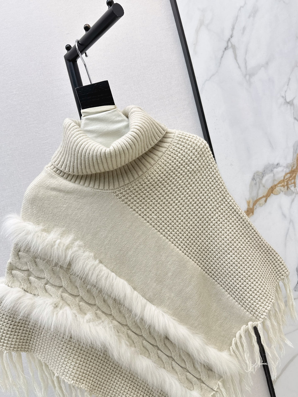 26FW New Fox Fur Collar Cape Coat 🤍